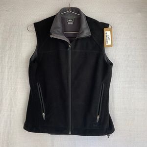 REI  Women's Size Medium Black Poly Blend Zip Vest #352